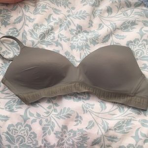 Pink Victoria’s Secret wireless T-shirt bra